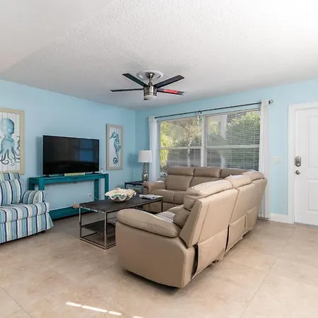 Bluewater Cove Boutique Resort-2