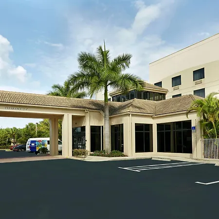 Hilton Garden Inn West Palm Beach Airport-3